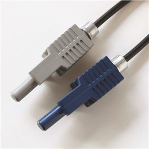 Cable de fibra òptica de plàstic HFBR amb tancament simplex